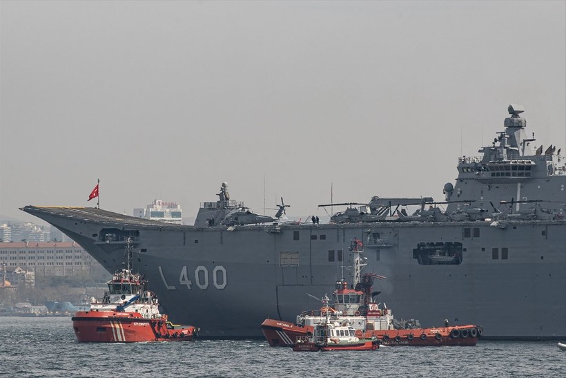 TCG Anadolu gemisi Sarayburnu Limanı'na demirledi: Gemi, yarın vatandaşların ziyaretine açılacak - Resim: 19