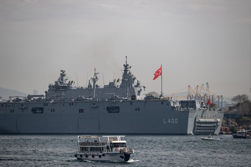 TCG Anadolu gemisi Sarayburnu Limanı'na demirledi: Gemi, yarın vatandaşların ziyaretine açılacak - Resim: 22
