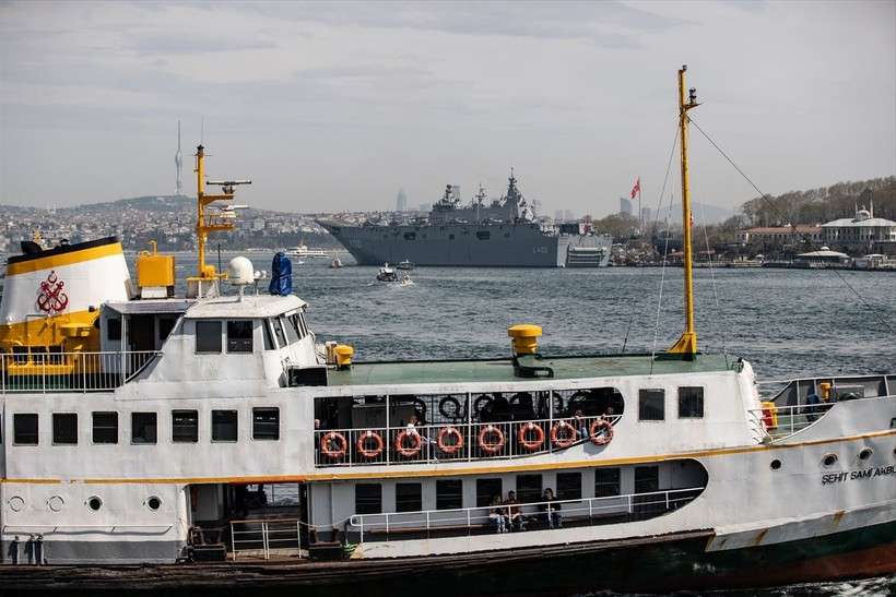 TCG Anadolu gemisi Sarayburnu Limanı'na demirledi: Gemi, yarın vatandaşların ziyaretine açılacak - Resim: 24