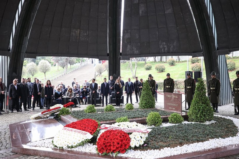 8. Cumhurbaşkanı Turgut Özal vefatının 30. yılında kabri başında anıldı - Resim: 7