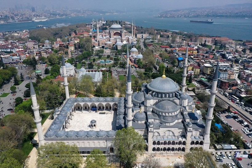 Restorasyonu tamamlanıp yeniden açılan Sultanahmet Camii'nden eşsiz görüntüler - Resim: 4