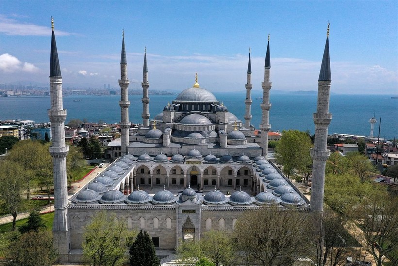 Restorasyonu tamamlanıp yeniden açılan Sultanahmet Camii'nden eşsiz görüntüler - Resim: 9