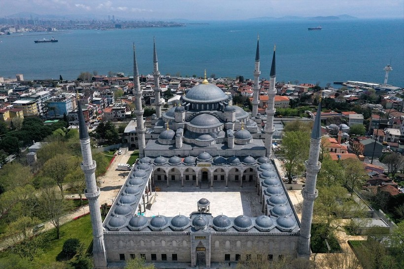 Restorasyonu tamamlanıp yeniden açılan Sultanahmet Camii'nden eşsiz görüntüler - Resim: 17