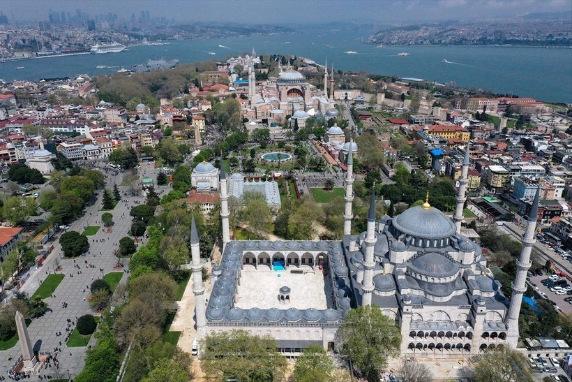 Restorasyonu tamamlanıp yeniden açılan Sultanahmet Camii'nden eşsiz görüntüler - Resim: 19