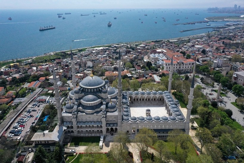 Restorasyonu tamamlanıp yeniden açılan Sultanahmet Camii'nden eşsiz görüntüler - Resim: 20