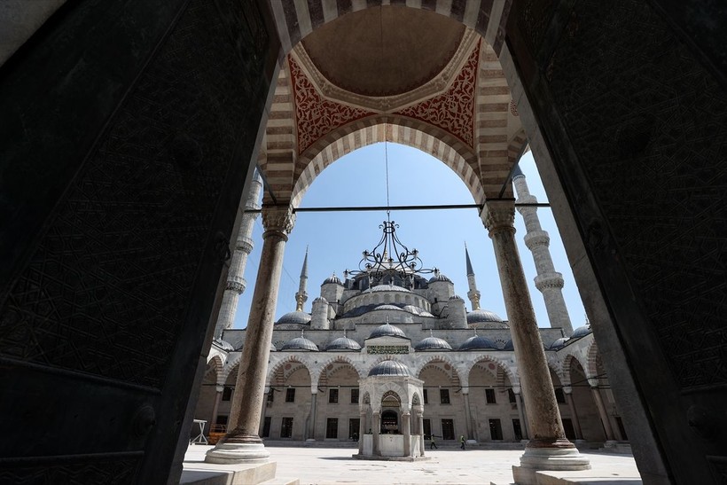 Restorasyonu tamamlanıp yeniden açılan Sultanahmet Camii'nden eşsiz görüntüler - Resim: 25