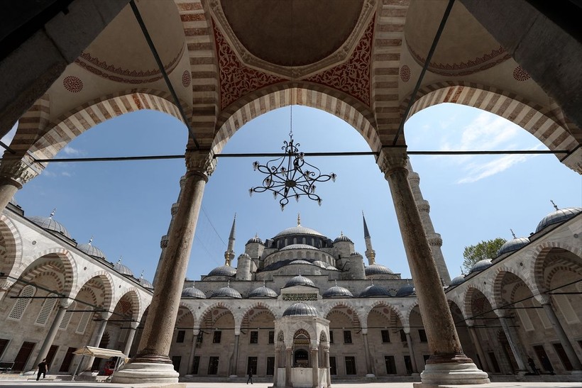 Restorasyonu tamamlanıp yeniden açılan Sultanahmet Camii'nden eşsiz görüntüler - Resim: 26