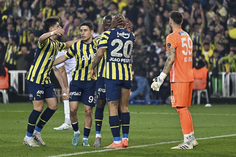 Fenerbahçe büyük fırsat tepti! Bu kez son dakikada yıkıldı - Resim: 12