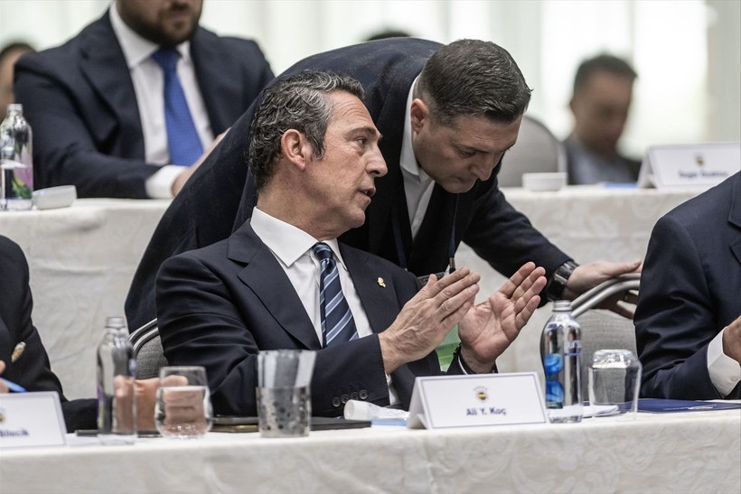 Fenerbahçe Divan Kurulu toplantısında konuşan Ali Koç: İlahi adalete inanmıyorum - Resim: 1