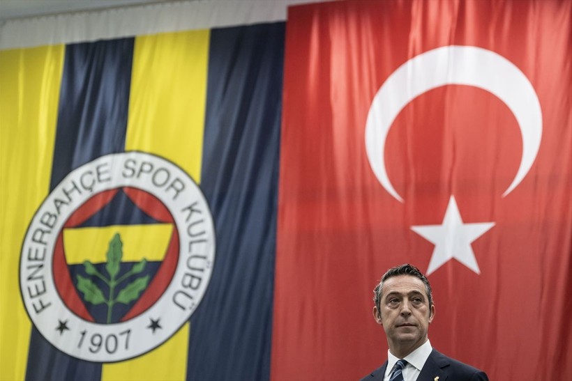 Fenerbahçe Divan Kurulu toplantısında konuşan Ali Koç: İlahi adalete inanmıyorum - Resim: 6