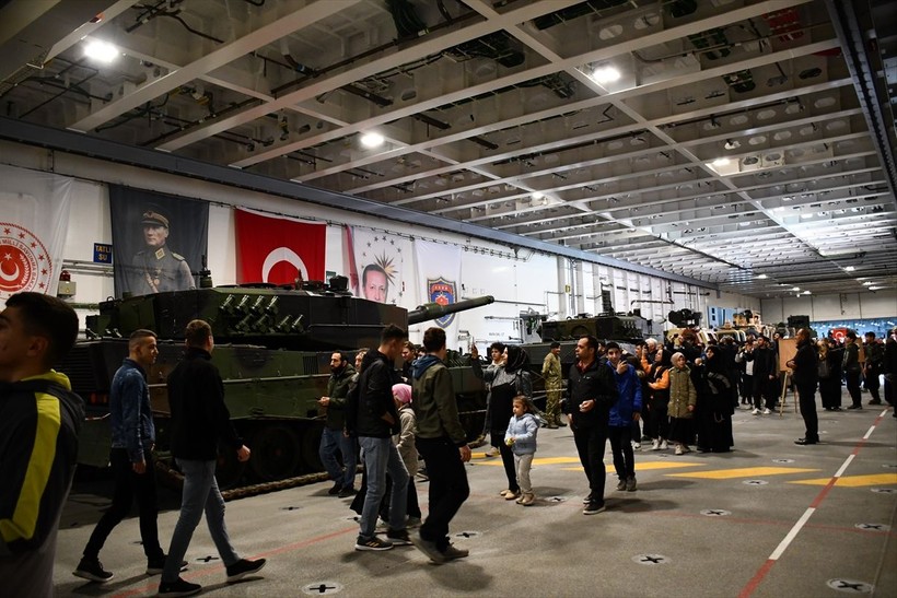 Çin medyası TCG Anadolu'yu mercek altına aldı! "Türkiye dünyada yerli uçak gemisine sahip birkaç ülkeden biri haline geldi" - Resim: 19