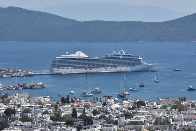 Kruvaziyer gemisi Marina 1182 turisti Bodrum'a getirdi - Resim: 1