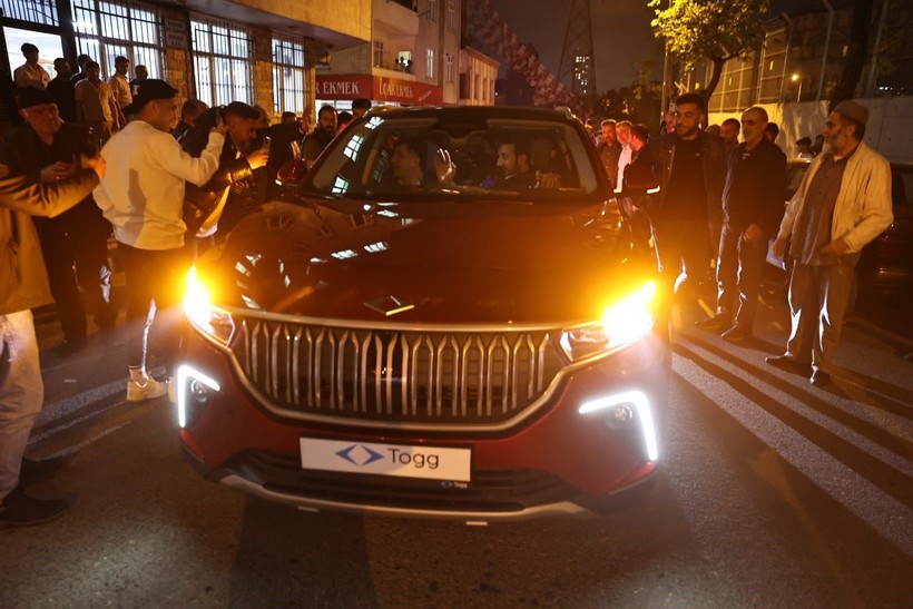 Bağcılar'da taksiciler, Togg konvoyu oluşturdu - Resim: 6