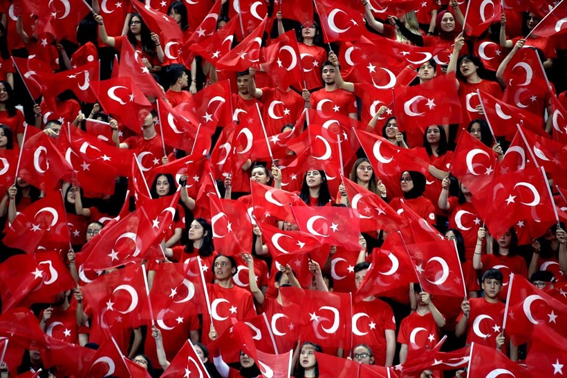 19 Mayıs coşkuyla kutlanıyor! Gençler Ata'nın huzurunda - Resim: 6