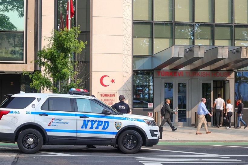 New York'ta Türkevi'ne saldıran saldırganın kimliği belli oldu! Duyunca çok şaşıracaksınız - Resim: 13