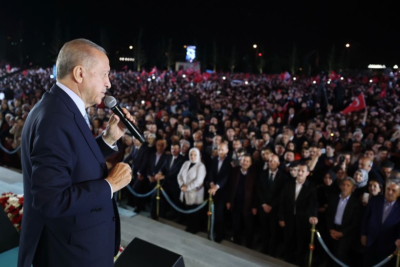 Ezber bozulmadı! Cumhurbaşkanı Recep Tayyip Erdoğan yüzbinlere balkon konuşmasını Külliye'den yaptı - Resim: 32