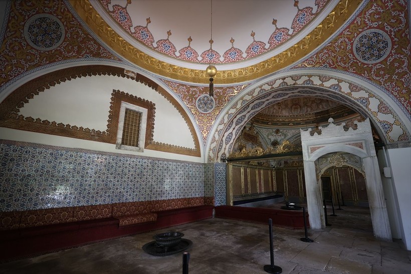 Fatih Sultan Mehmet tarafından inşa edilen Topkapı Sarayı dron ile görüntülendi - Resim: 44