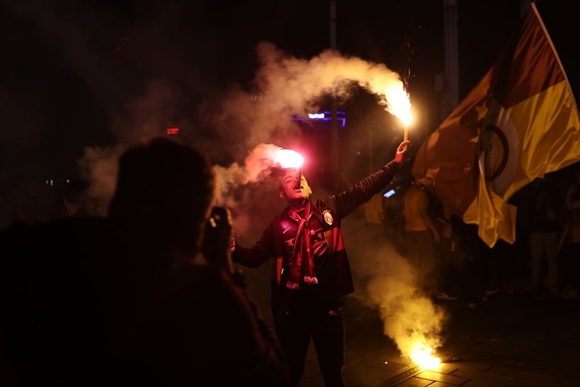 Galatasaray 23. şampiyonluğunu ilan etti! Şampiyonluk kutlamalarından ilginç kareler - Resim: 5