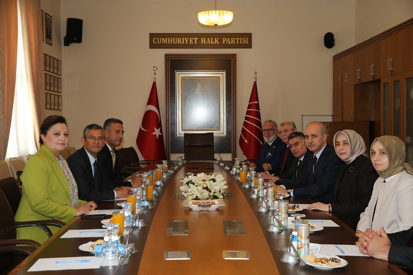 Özgür Özel'den dikkat çeken Numan Kurtulmuş açıklaması: Destek verebiliriz - Resim : 1