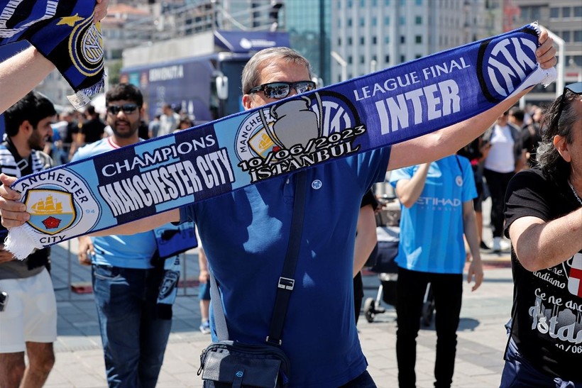 Tarihi Yarımada esnafının yüzü gülüyor! Taksim çevresinde UEFA Şampiyonlar Ligi finali yoğunluğu - Resim: 11