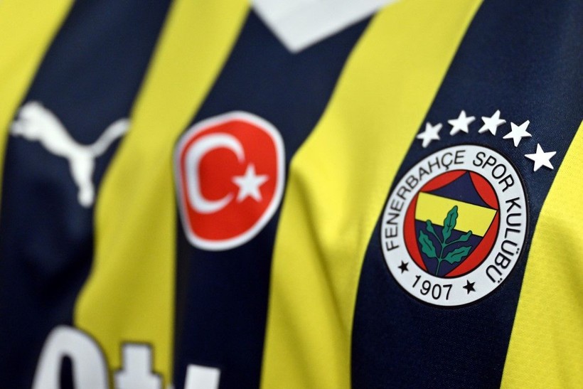 Beşiktaş ve Fenerbahçe yeni sezon formalarını tanıttı! Dikkat çeken detaylar - Resim: 10