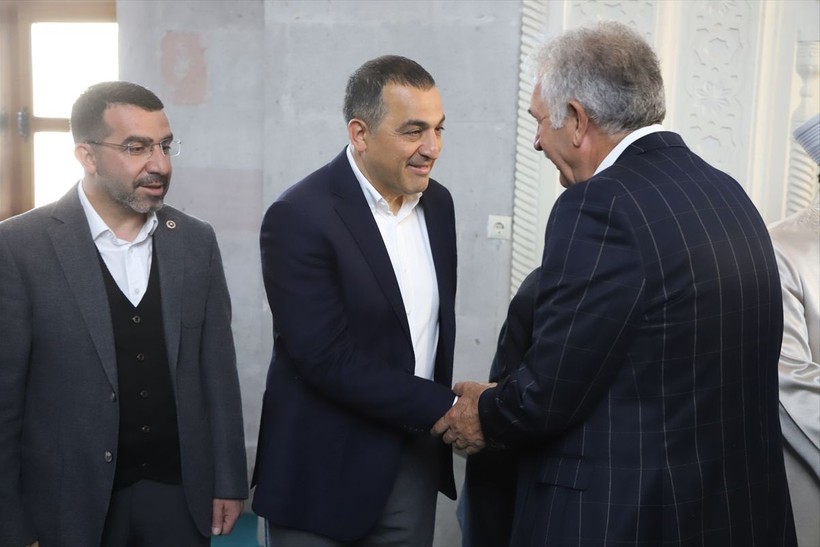 İslam aleminde bayram namazı coşkusu! Camiler doldu taştı - Resim: 94