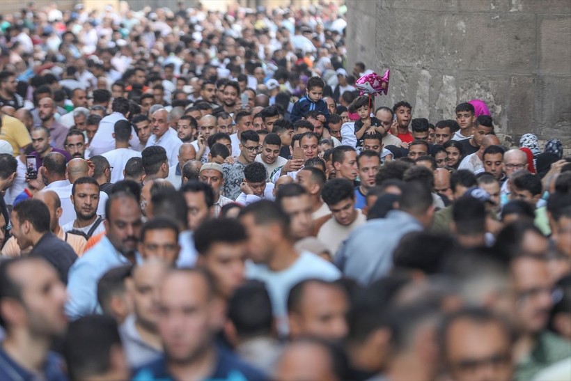 İslam aleminde bayram namazı coşkusu! Camiler doldu taştı - Resim: 197