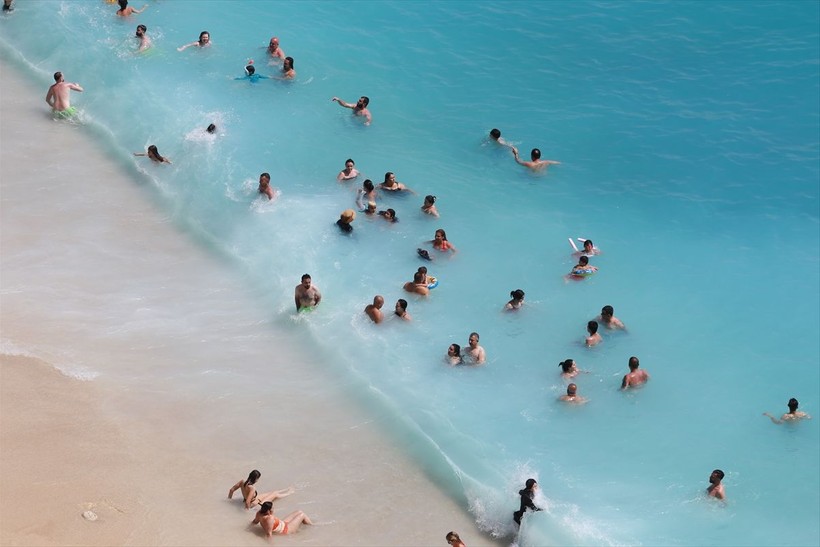 Antalya'nın turist akınına uğrayan Kaş ilçesinden enfes görüntüler! İşte dünyaca ünlü Kaputaj plajı - Resim: 5
