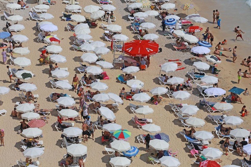 Antalya'nın turist akınına uğrayan Kaş ilçesinden enfes görüntüler! İşte dünyaca ünlü Kaputaj plajı - Resim: 6