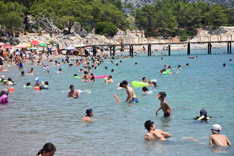 Antalya'ya 6 ayda hava yoluyla gelen turist sayısı 5.5 milyonu geçti! Rekor yine Ruslarda - Resim: 2