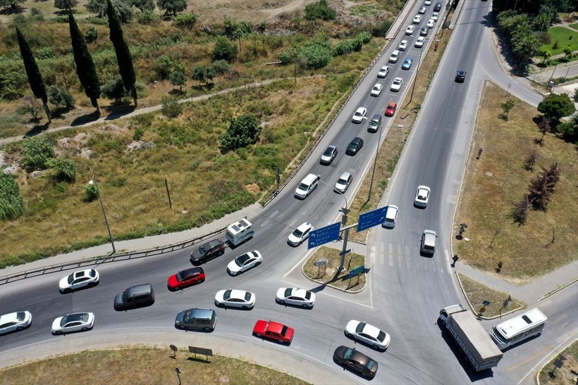 Kurban Bayramı tatili sona erdi! Tatilcilerin dönüşü uzun kuyruklar oluşturdu - Resim: 15