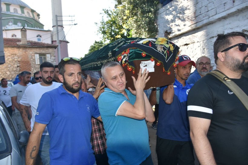 'Makas' katliamında hayatını kaybeden araç sürücüsü Özcan Özer'in son sözleri yürek yaktı! Meğer arabayı ailesi için ödünç almış - Resim: 10