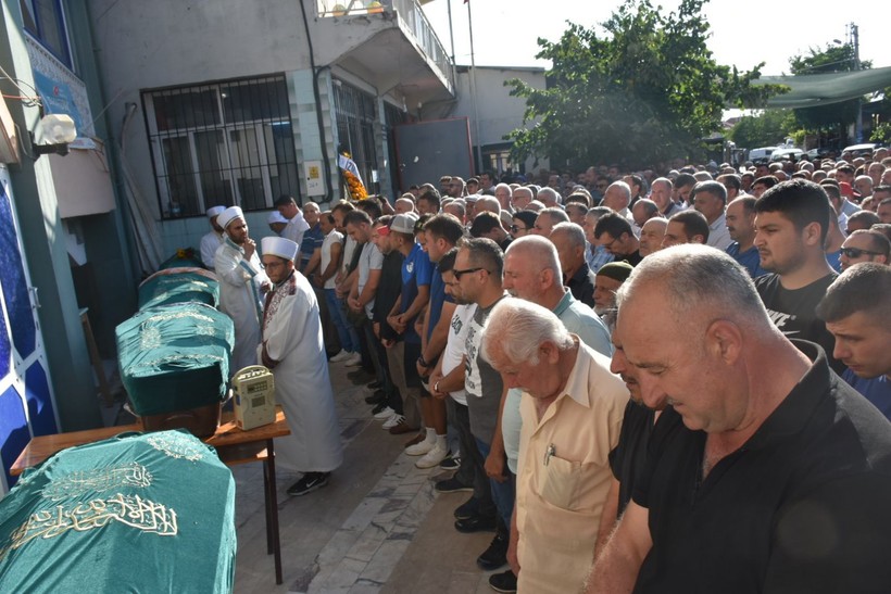 İzmir'de bayramı kana bulayan makas faciasının sürücüsü, aracını başka bir yere park edip tekrar olay yerine geldi - Resim: 11