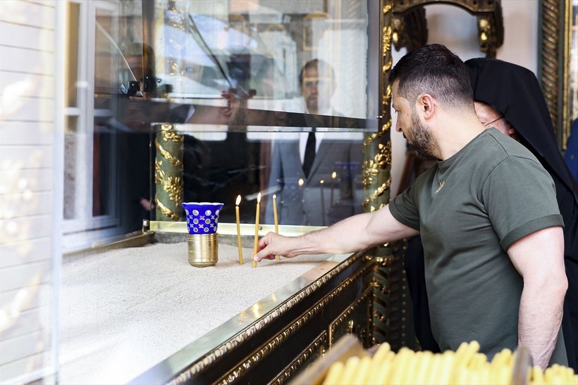 Ukrayna Devlet Başkanı Zelensky Fener Rum Patriği Bartholomeos ile görüştü - Resim: 6