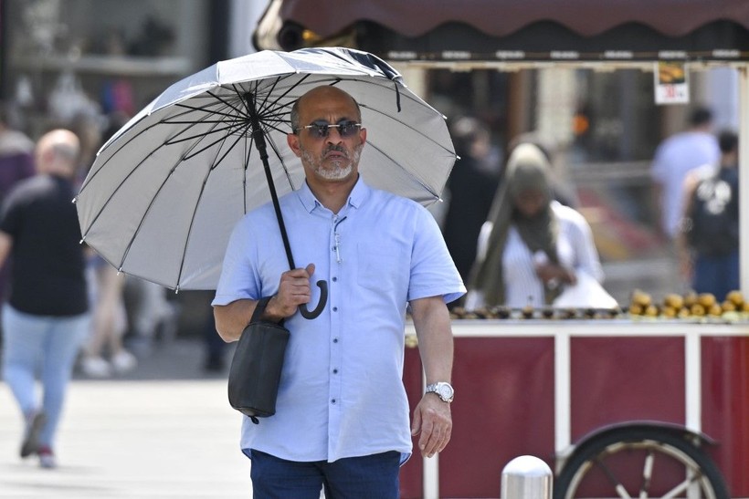 İşte İstanbul'un en sıcak ilçesi! Meteoroloji uyarmıştı: İstanbul alev alev yanıyor - Resim: 3