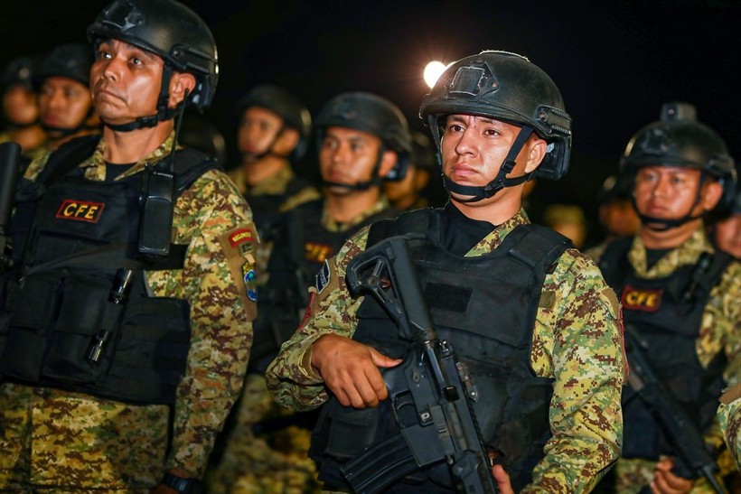 El Salvador'da çetelerle mücadele için Cabanas vilayeti kuşatma altına alındı - Resim: 5