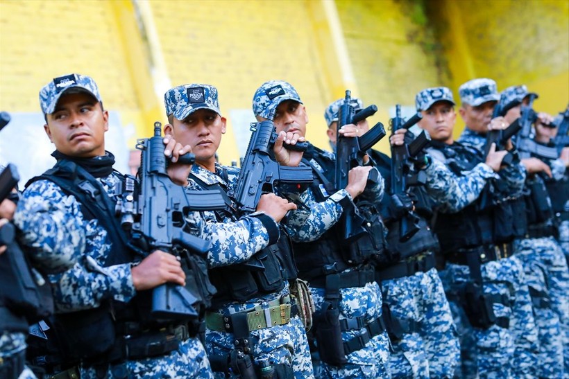 El Salvador'da çetelerle mücadele için Cabanas vilayeti kuşatma altına alındı - Resim: 13