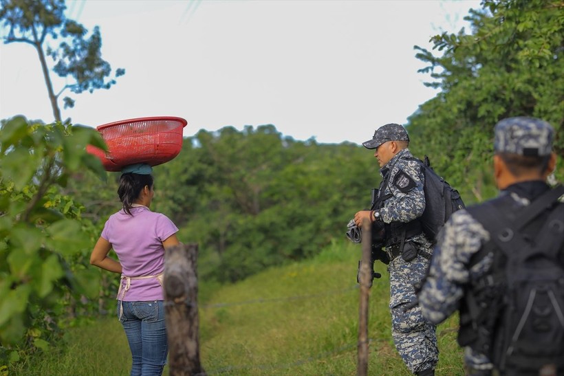 El Salvador'da çetelerle mücadele için Cabanas vilayeti kuşatma altına alındı - Resim: 19