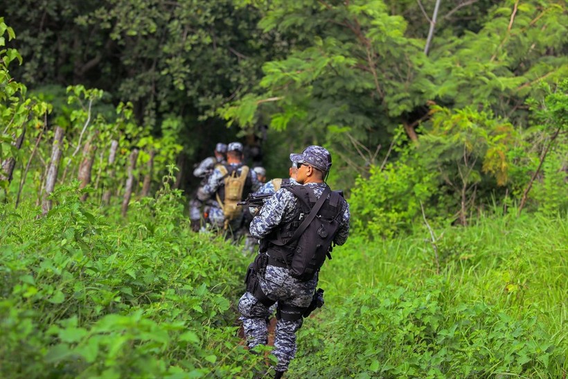 El Salvador'da çetelerle mücadele için Cabanas vilayeti kuşatma altına alındı - Resim: 23