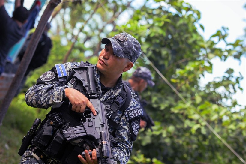 El Salvador'da çetelerle mücadele için Cabanas vilayeti kuşatma altına alındı - Resim: 26