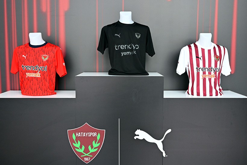 Hatayspor'a yeni sponsor! Volkan Demirel formaları tanıttı - Resim : 3