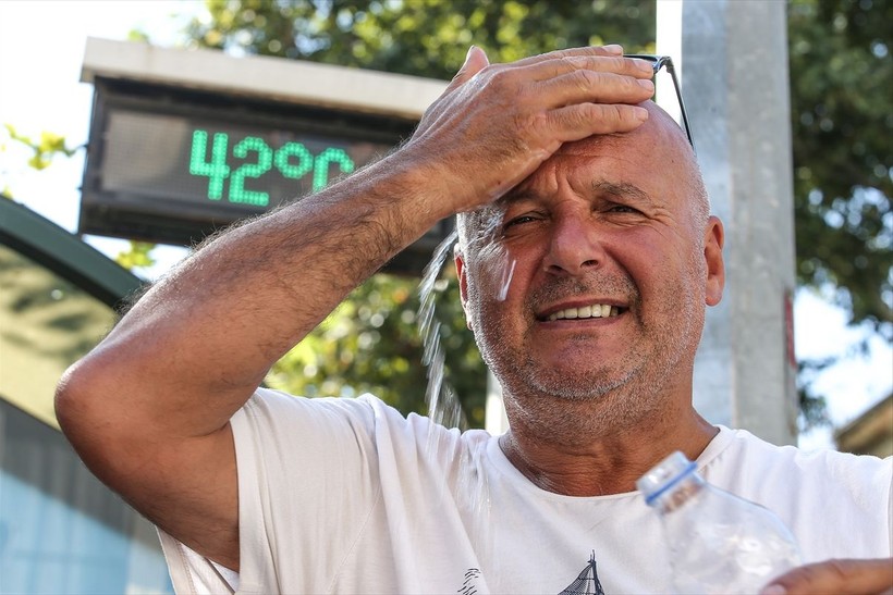 İstanbul güne sağanakla uyandı! Serinlik gün boyu devam edecek | 11 AĞUSTOS CUMA HAVA DURUMU - Resim: 11