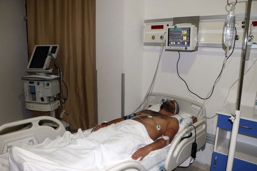 Gaziantep'te hastanede skandal! Hasta yakınları acil serviste doktoru demir sopayla dövdü! O anlar kamerada - Resim: 6