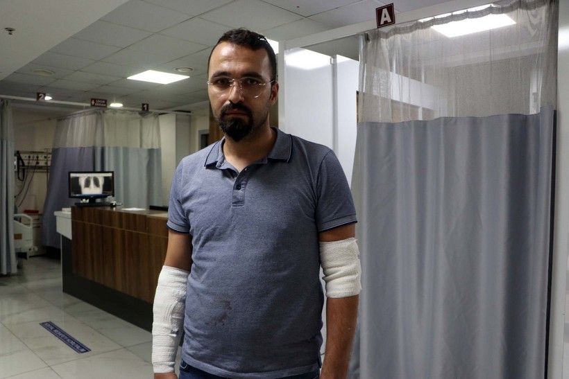 Gaziantep'te hastanede skandal! Hasta yakınları acil serviste doktoru demir sopayla dövdü! O anlar kamerada - Resim: 2