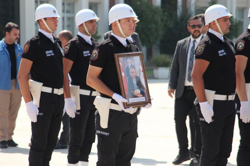 Kansere yenik düşen Gölcük Kaymakamı Yusuf Özdemir son yolculuğuna uğurlandı - Resim: 2