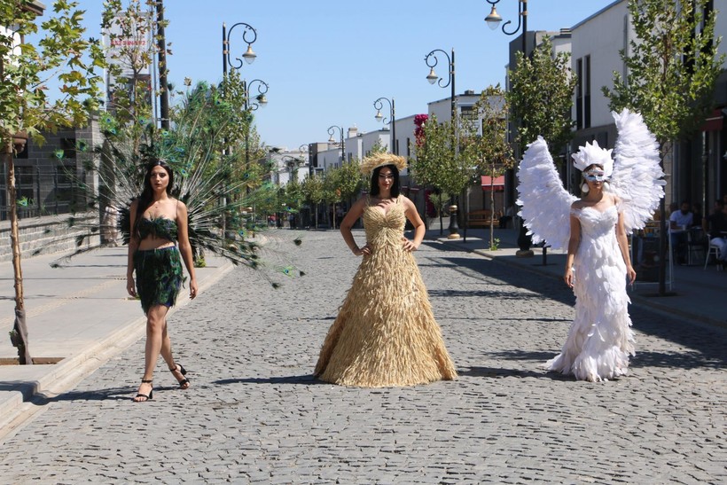 Milano değil Diyarbakır! Tarihi sokaklarda ilginç defile - Resim: 2