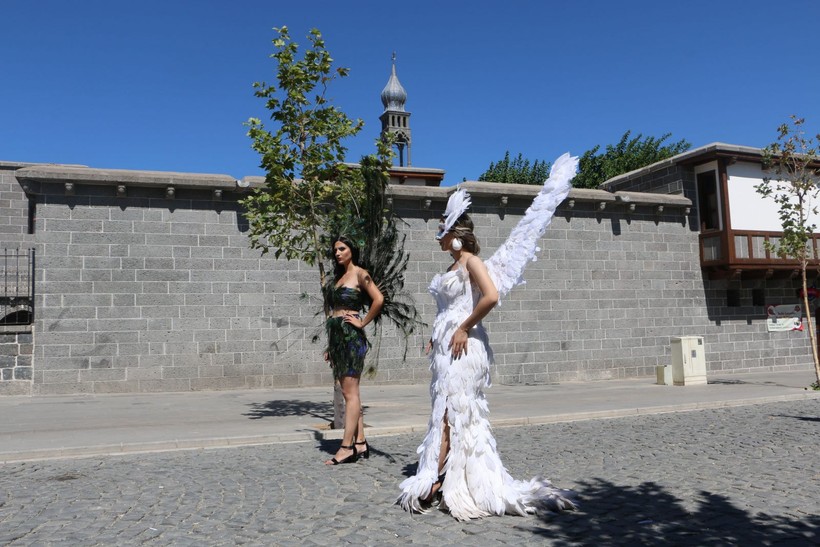Milano değil Diyarbakır! Tarihi sokaklarda ilginç defile - Resim: 14