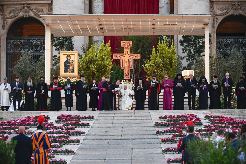 Papa Francis'ten eşcinsellik açıklaması! Dünya basınında gündem oldu - Resim: 10