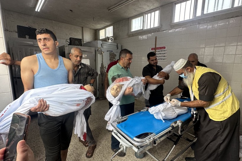 Katil İsrail Gazze'de can almaya devam ediyor! Minik bedenleri sırayla kefenlediler - Resim: 2
