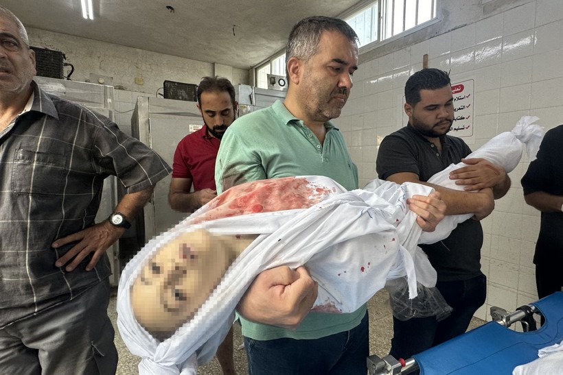 Katil İsrail Gazze'de can almaya devam ediyor! Minik bedenleri sırayla kefenlediler - Resim: 14